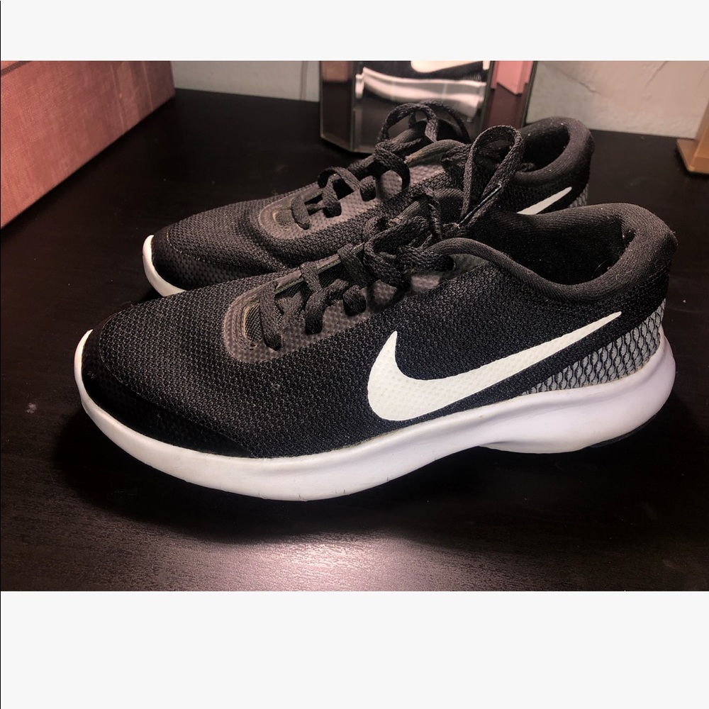 Nike shoes ✨